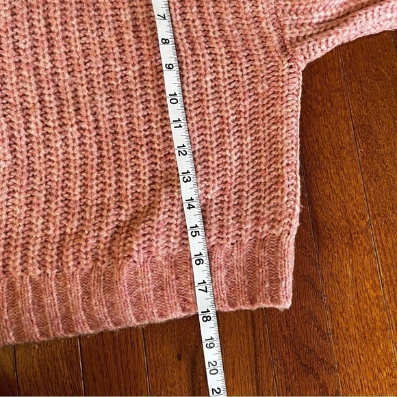 American Eagle | Pale Pink Slightly Cropped Chunky Cozy Crewneck Sweater Size XS - Picture 5 of 8